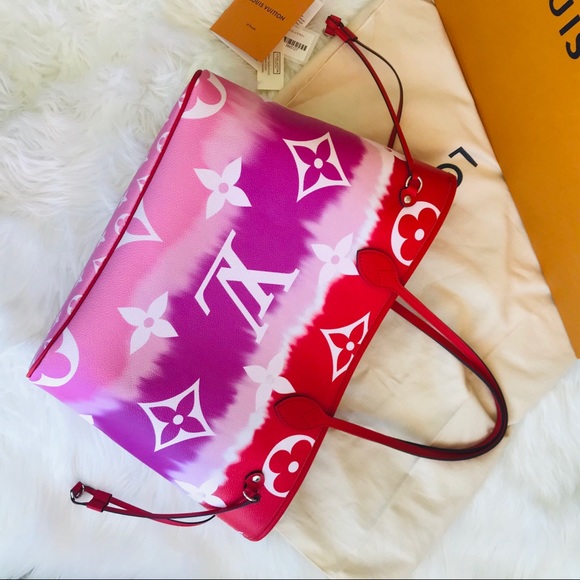 Louis Vuitton Handbags - SOLD 🥰 Louis Vuitton ESCALE Neverfull RED
